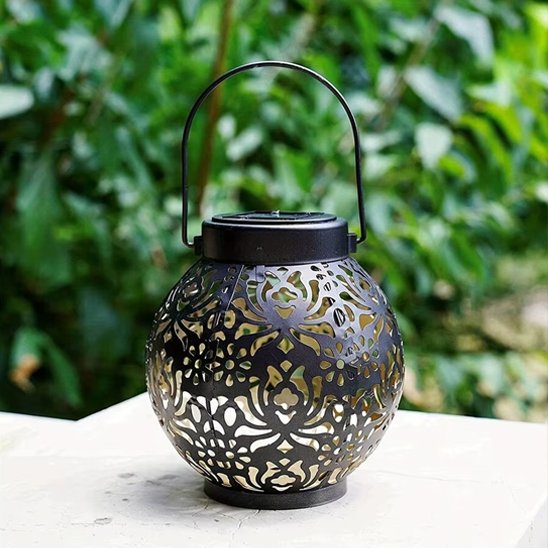 Lanterne-solaire-lumiere-du-jour